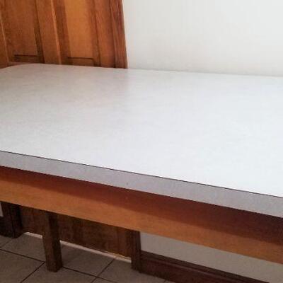 Lot #141  High CRAWFISH/Kitchen Table - Formica Top