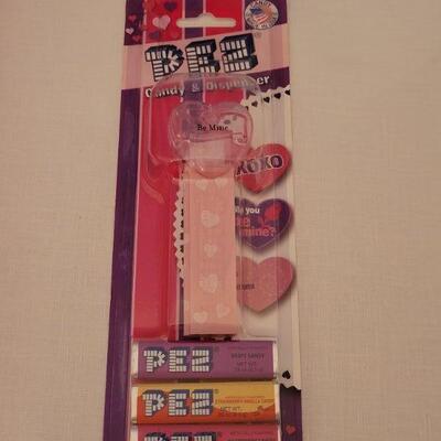 Lot 15: NEW Valentine's Pillow, Valentine's Cards, Pez and Fun Dough Hearts