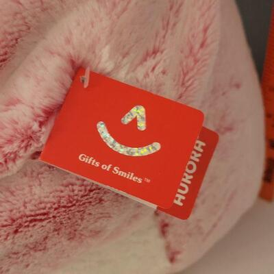 Lot 18: NEW Large Valentine's Soft Penguin Plushie 