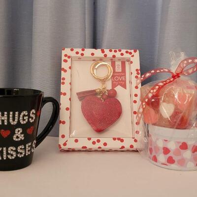 Lot 19: NEW Valentine's Coffee Cup, Keychain and Soap, Bath Ball and Candle