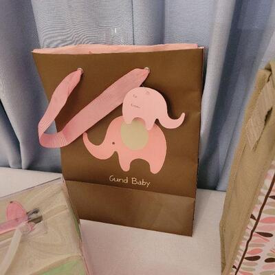Lot 49: New Gund Baby Blocks, Bottle Tote, Gift Bag, Magnet 