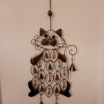 Lot 50: Kitty Wind Chimes