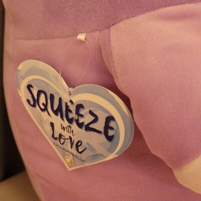 Lot 53: NEW Valentine's Day Cards, Fun Dough Gifts, Pez and Soft Plushie