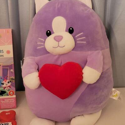 Lot 53: NEW Valentine's Day Cards, Fun Dough Gifts, Pez and Soft Plushie