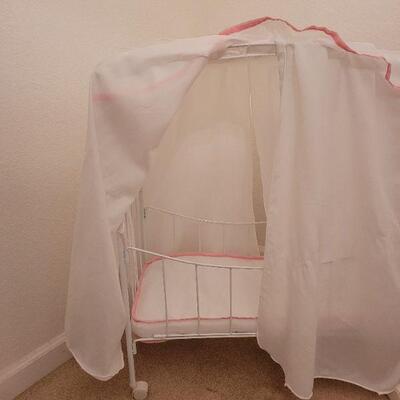 Lot 57: Baby Doll Canopy Bed 