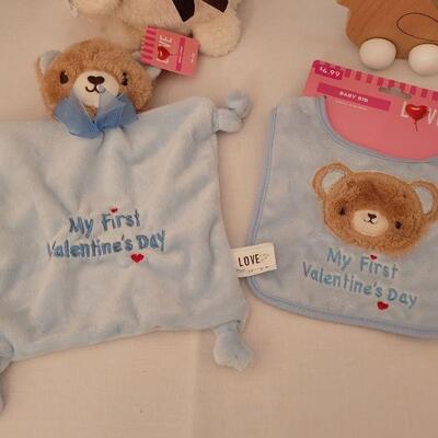Lot 71: NEW Baby Boy Gift Lot