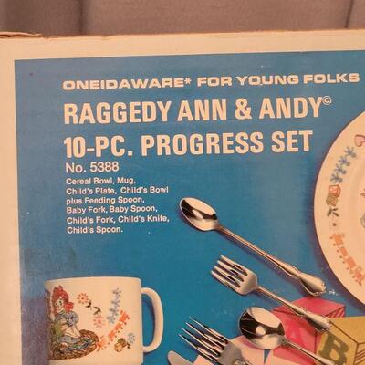 Lot 74: NEW Old Stock Raggedy Ann & Andy Dolls and Dish Set