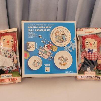 Lot 74: NEW Old Stock Raggedy Ann & Andy Dolls and Dish Set