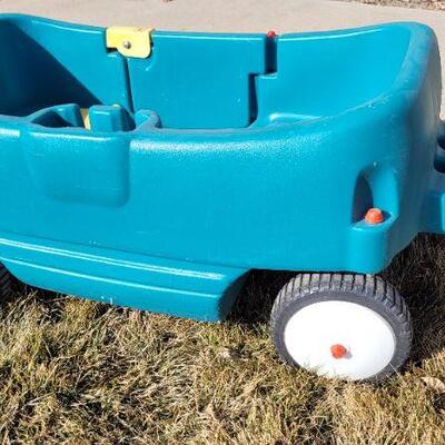 Lot 77: Vintage Little Tikes STEP 2 Wagon w/ Door