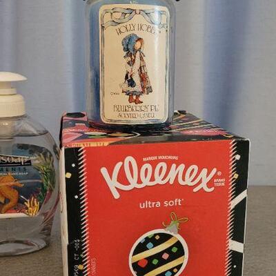 Lot 87: Assorted 90% or More Bathroom Supplies