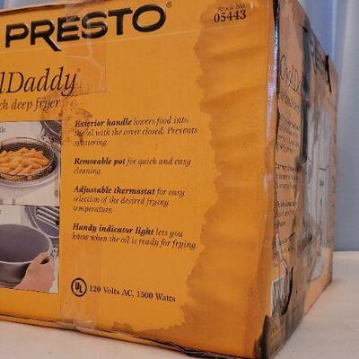 Lot 95: New PRESTO Cool Daddy Cool Touch Deep Fryer