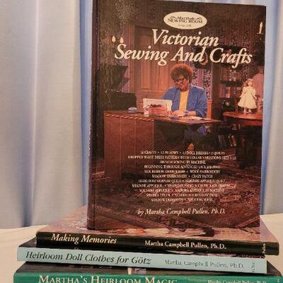 Lot 98: Vintage SEWING Hardback Reference Books