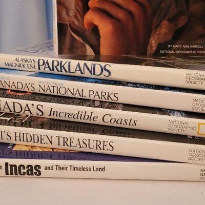 Lot 99: Vintage 1980's Assorted National Geographic Hardback Reference Books 