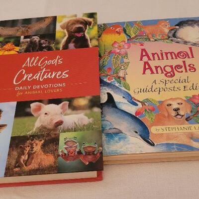 Lot 106: Assorted NEW Cat Books