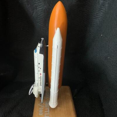 NASA Discovery Model 1/200