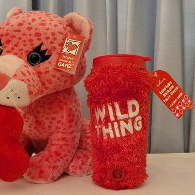 Lot 116: New VALENTINES Gift Set feat. WORKING "Wild Thing" Thermos 