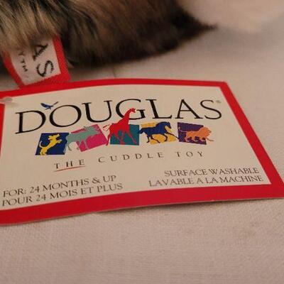Lot 117: New DOUGLAS Large ULTRA PLUSH Stuffed Rabbit 