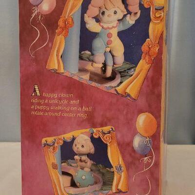 Lot 121: Vintage NEW Precious Moments SAMMY'S CIRCUS Action Musical