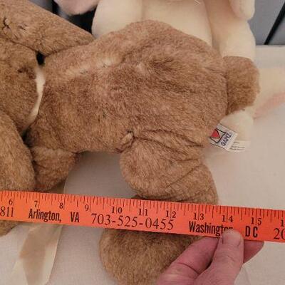 Lot 122: (2) New Stuffed Animals 