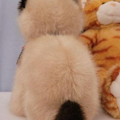 Lot 134: (1) New (1) Vintage Cat Stuffed Animals