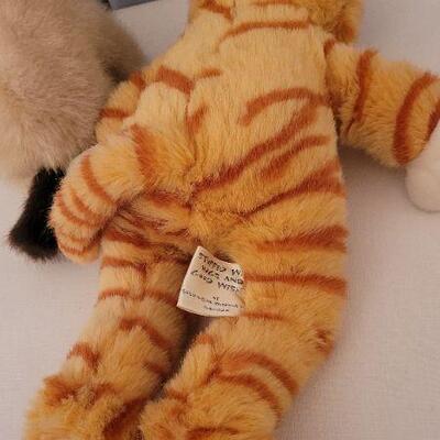 Lot 134: (1) New (1) Vintage Cat Stuffed Animals