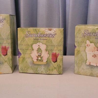 Lot 136: (3) New Dept. 56 SNOWBABIES FIGURES 
