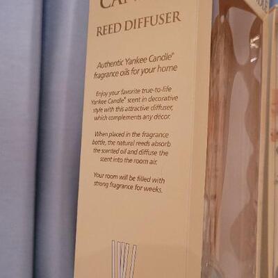 Lot 146: (2) New Yankee Candle COUNTRY LANE Scent Reed Diffusers