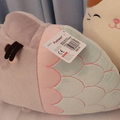 Lot 149: (3) New Stuffed Animal Figures 