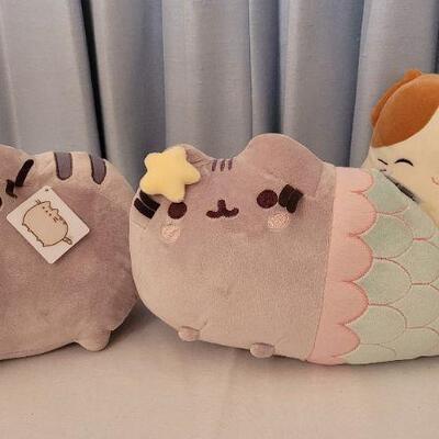 Lot 149: (3) New Stuffed Animal Figures 
