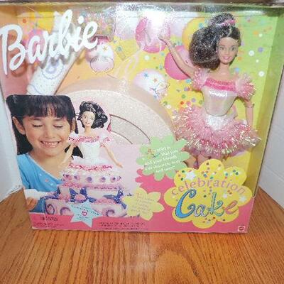 (NIB) CELEBRATE CAKE BARBIE