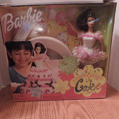 (NIB) CELEBRATE CAKE BARBIE