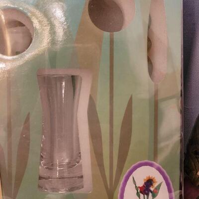 Lot 161: NEW Potpourri, Lavender Wax, Glass Flowers