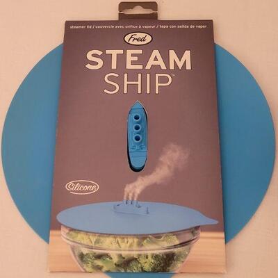 Lot 163: NEW Steamship Steam Top & Egg-a-Matic