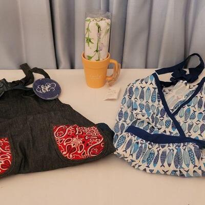 Lot 164: (3) New Aprons