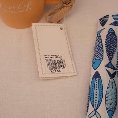 Lot 164: (3) New Aprons