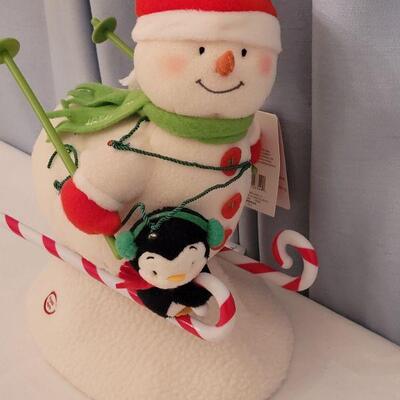 Lot 165: NEW Animated Snowman 