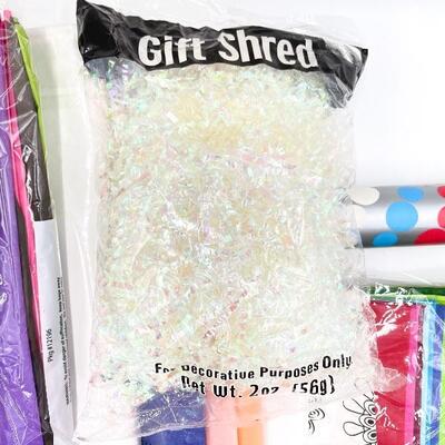 GIFT WRAPPING LOT (LOT #60)