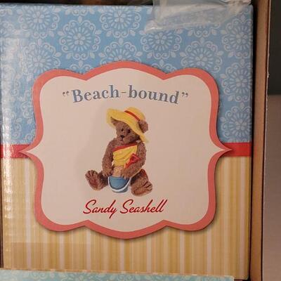 Lot 179: NEW Boyd's Bear Collector's Club Kit