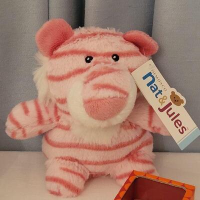 Lot 183: NEW Scarf, Notepads, Lip Gloss, Make Up Bag and Plushie