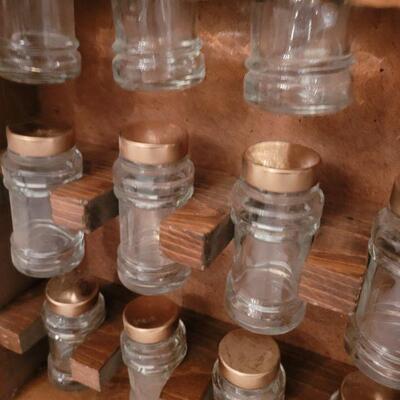 Lot 191: Vintage Spice Rack Apothecary Style Case
