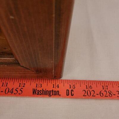 Lot 191: Vintage Spice Rack Apothecary Style Case