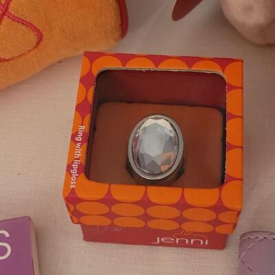 Lot 192: New Makeup Bag, Lip Gloss Ring, Notepads and Plushie