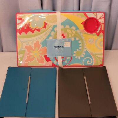Lot 194: New Lap Desk and (2) Portfolio Files