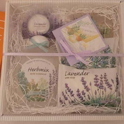Lot 197: New Tote Bag, Journal, Scrapbook and Bath Set