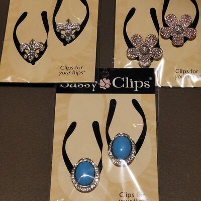 Lot 201: (3) New Shoe Clips
