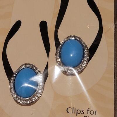Lot 201: (3) New Shoe Clips