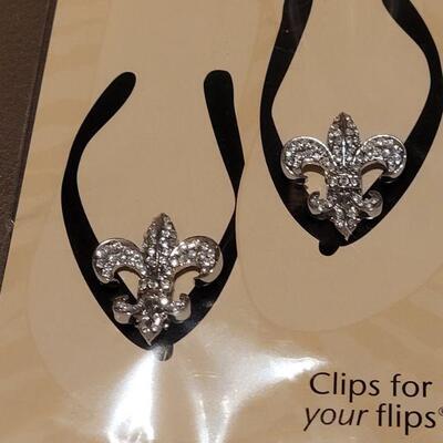 Lot 201: (3) New Shoe Clips