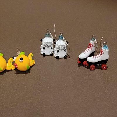 Lot 206: New (3) Pairs of Earrings 