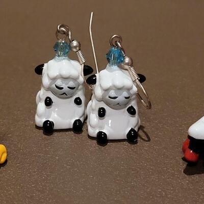 Lot 206: New (3) Pairs of Earrings 