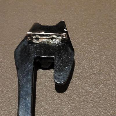 Lot 213: New Cat Pins/Brooch